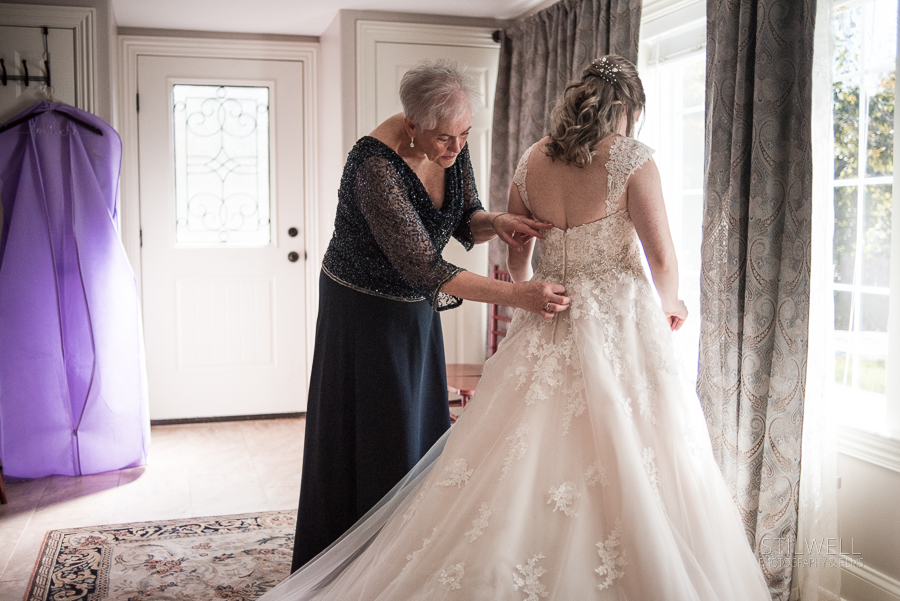 Caldwell House B&B Bride Getting Dressed