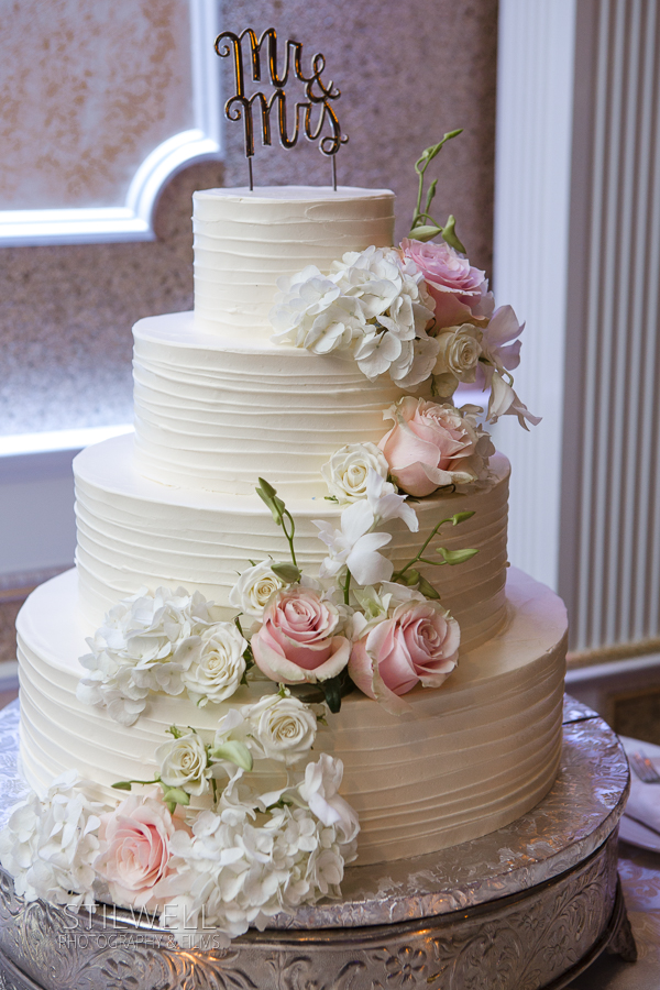 Villa Barone Hilltop Manor Cake Photograph